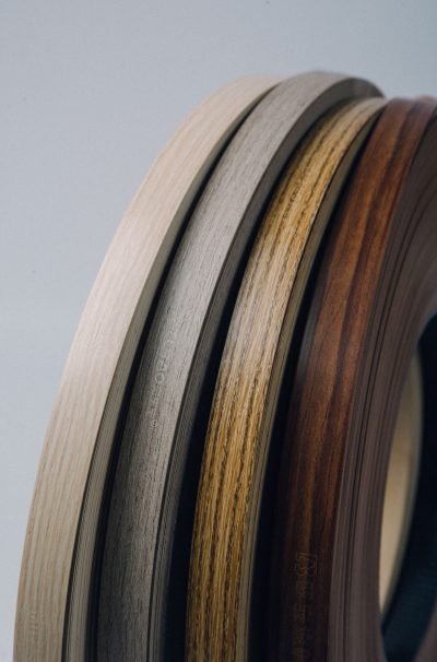 Veneer edge banding with natural oak texture